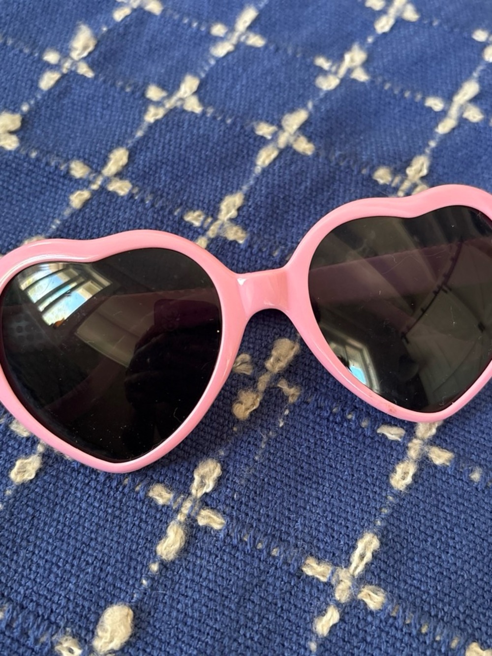 Pink Heart-Shaped Women's Sunglasses - Playful Pink Frame